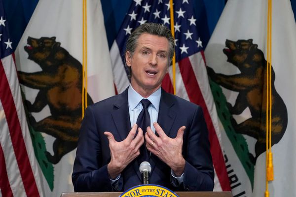 Political Storms Swirl Around California's Newsom Amid Virus