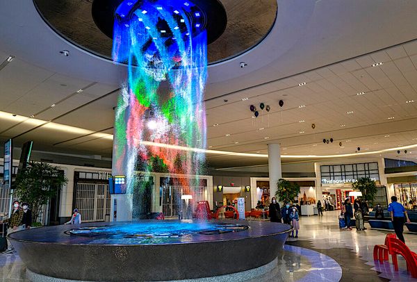 The Old and the New at Rebuilt LaGuardia Airport