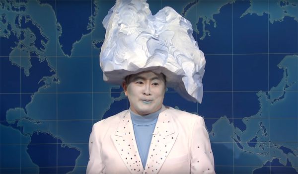 Watch: Out 'SNL' Star Bowen Yang Reveals Hidden History of Iconic 'Iceberg' Sketch with Jean Smart