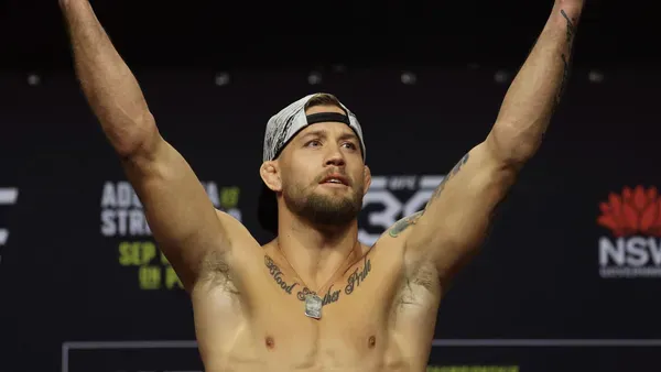 Two UFC Fighters Use Homophobic Slur at Sidney Match on Saturday