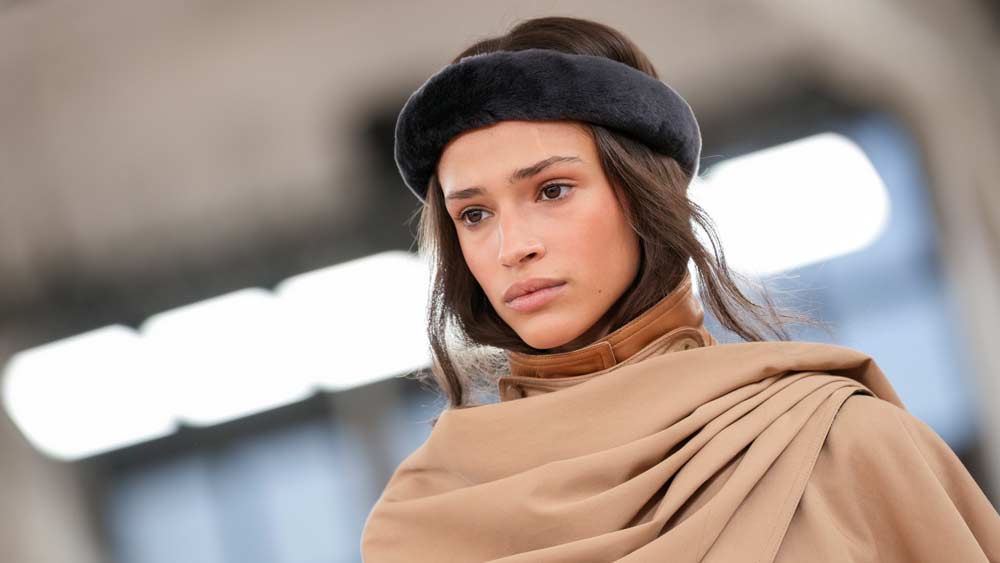 New Designer Chemena Kamali Reboots Chloe with a 1970s-tinged Debut at Paris Fashion Week 