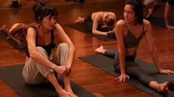 Lesbian Film 'Am I OK?' Is a Tender and Hilarious Coming-Out Story