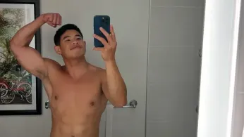 We Love Looking At Luke Truong 